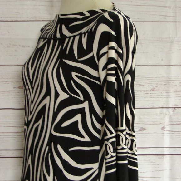 Black White Zebra 3/4 Sleeve Boat Neck Dress 10 - Picture 11 of 14